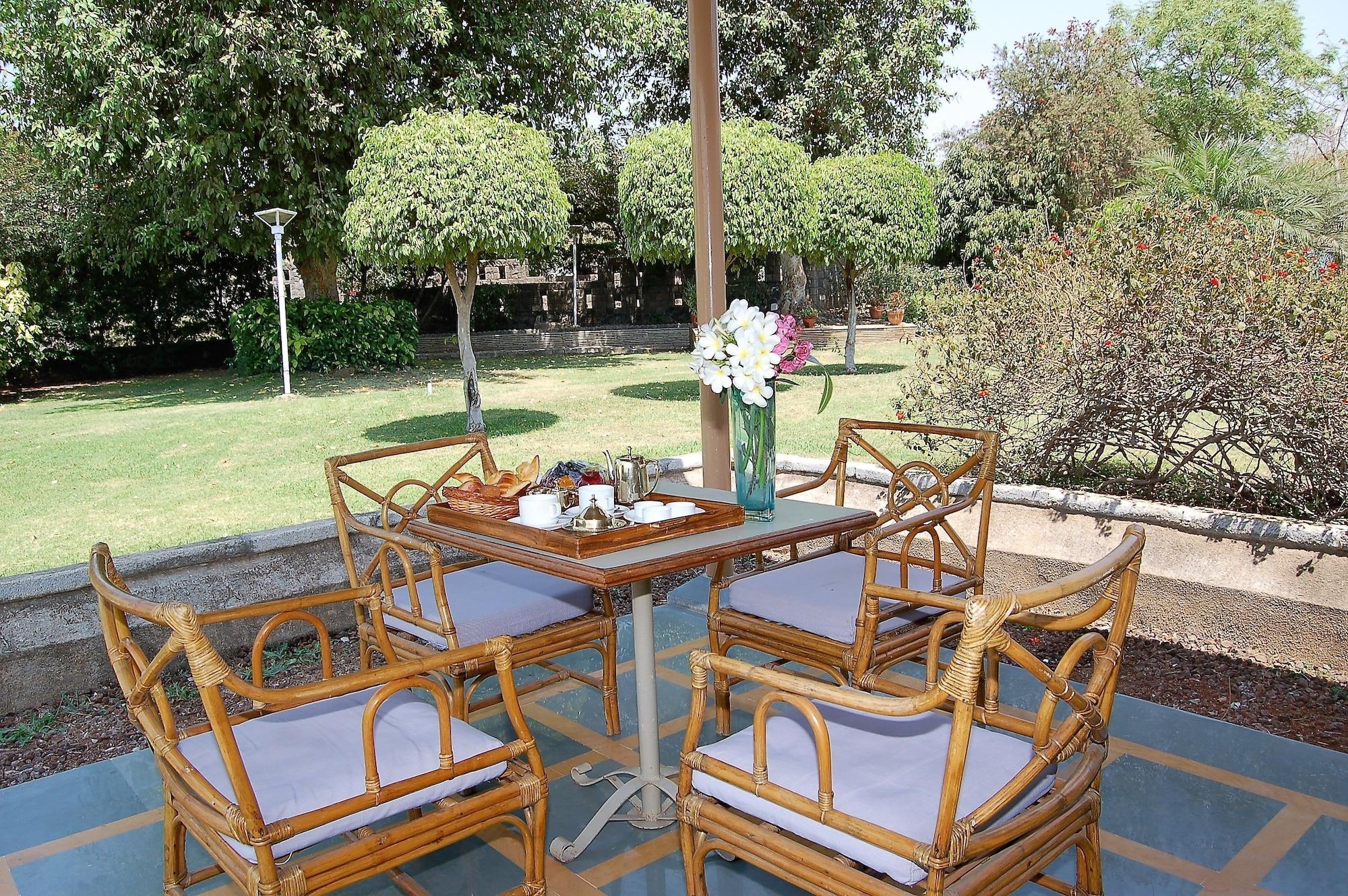 The Meadows Resort And Spa Aurangābād Exterior foto